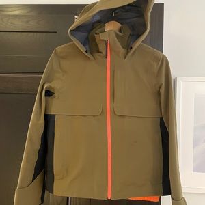 Aether women’s Stealth Jacket - size small